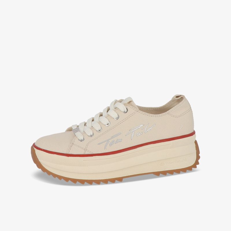Moderner beige Sneaker mit Plateau und rotem Detail, ideal für stilbewusste Outfits