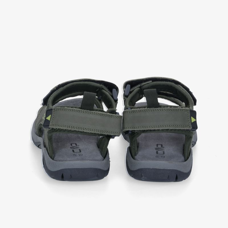 Langlebige Sandalen mit verstellbaren Riemen sorgen für Komfort und Stabilität bei jeder Aktivität.