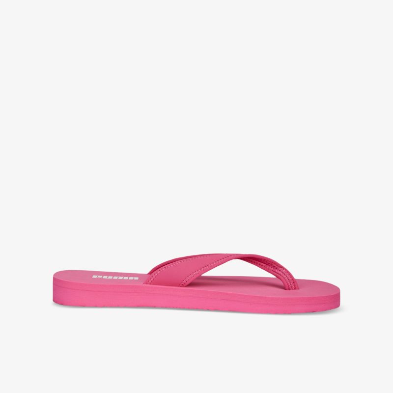Modische pinke Flip-Flops mit rutschfestem Fußbett, ideal für entspannte Sommertage.