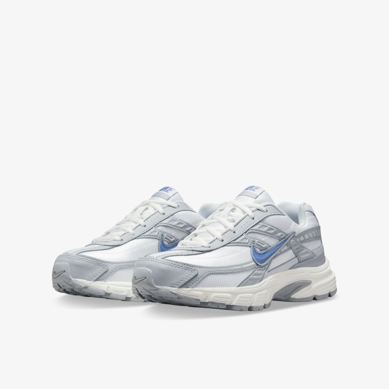 Leichte, atmungsaktive Sportschuhe in weiß und grau mit blauem Akzent, stoßdämpfende flexible Sohle, modernes Design