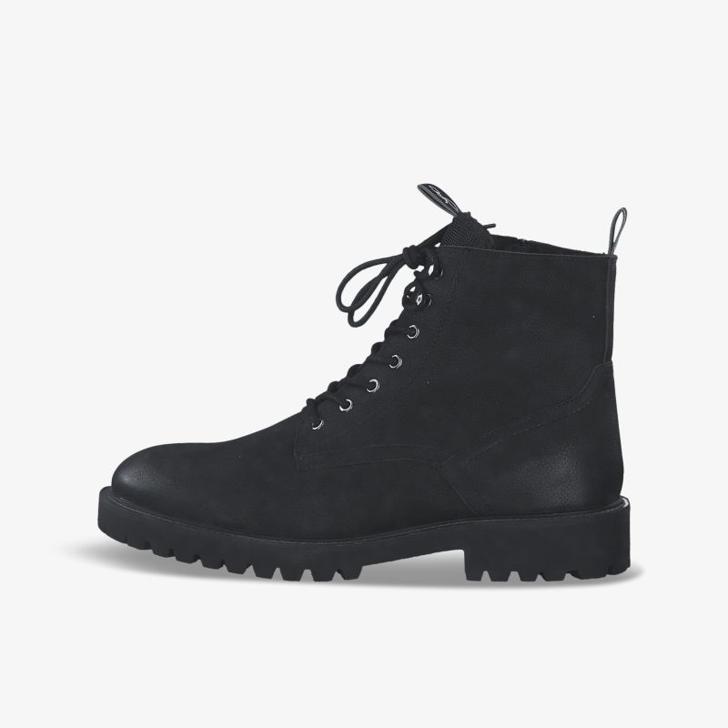 Eleganter schwarzer Boot mit robustem Design und komfortabler Sohle für vielseitige Einsatzmöglichkeiten.