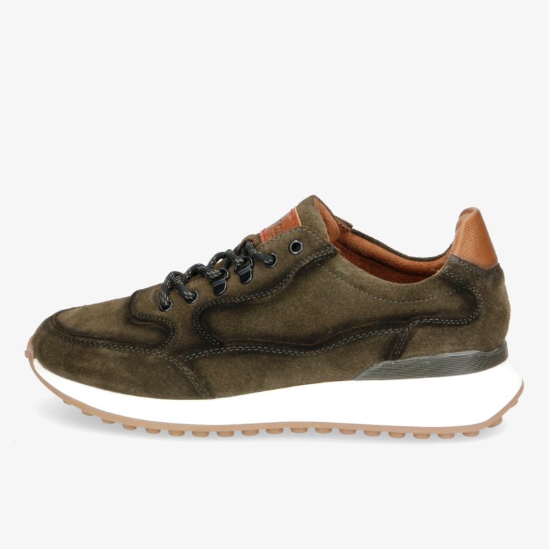 Stylischer Sneaker aus hochwertigem Wildleder mit bequemer Passform und rutschfester Sohle.