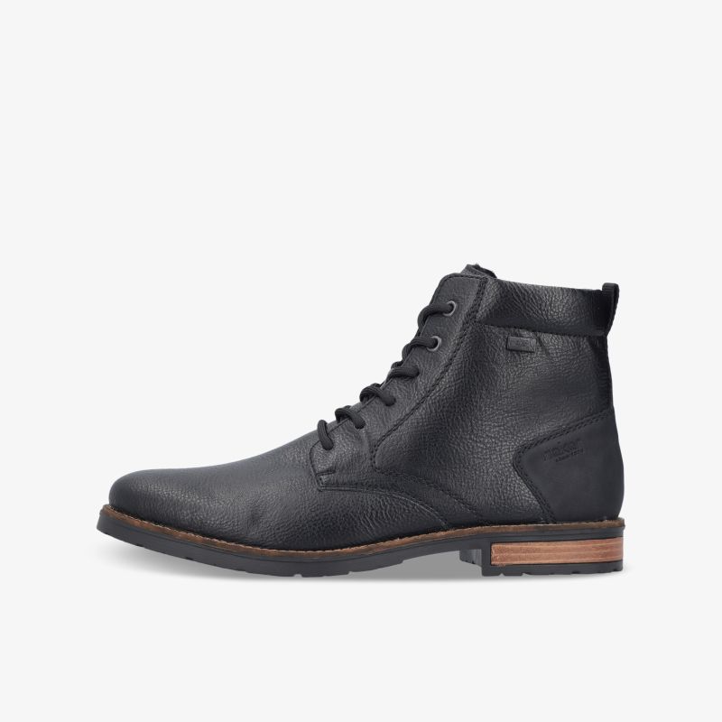 Stylischer schwarzer Stiefel mit robuster Schnürung und komfortabler Passform in klarer Seitenansicht