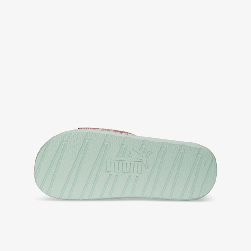 Robuste Sohle mit rutschfestem Profil und Markenlogo, ideal für langlebigen Komfort und Stil.