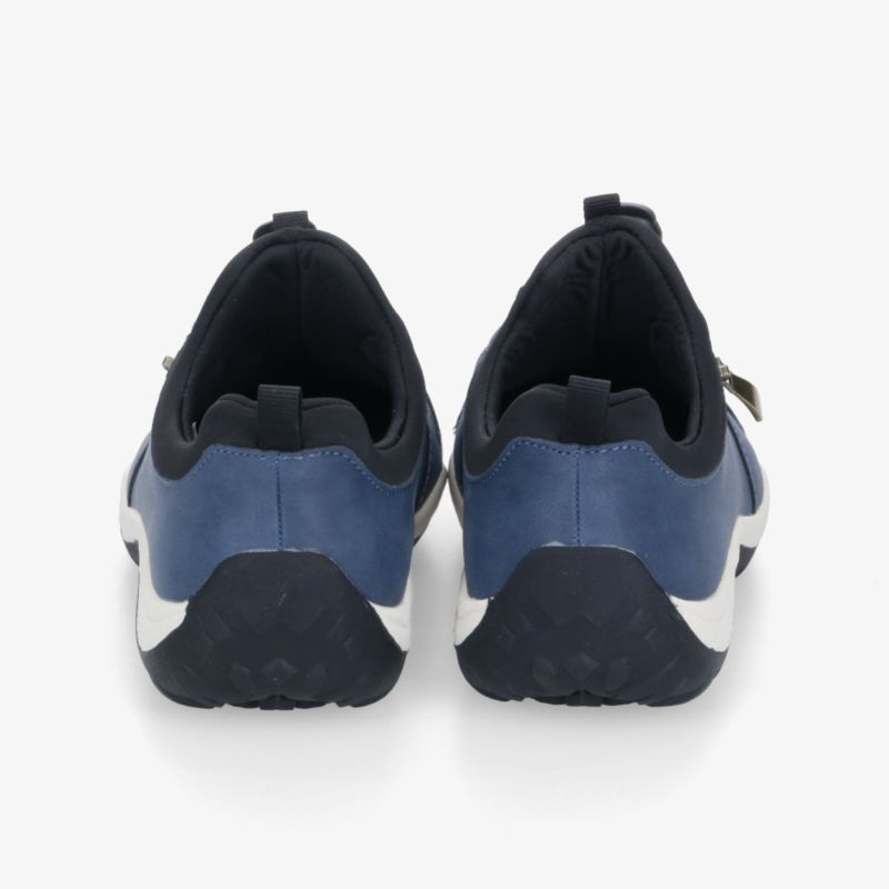 Rückansicht von sportlichen Schuhen mit gepolstertem Einstieg und rutschfester, flexibler Laufsohle in Blau und Schwarz