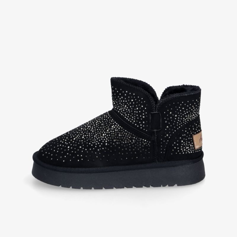Schwarzer Winterstiefel mit glitzerndem Design und weichem Innenfutter für angenehmen Tragekomfort