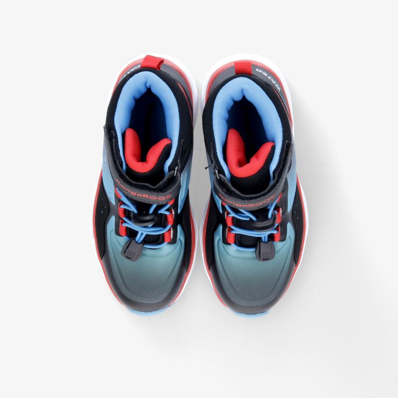 Moderne, bequeme Schuhe mit stilvollem Design und wetterfestem Material, ideal für jedes Abenteuer.