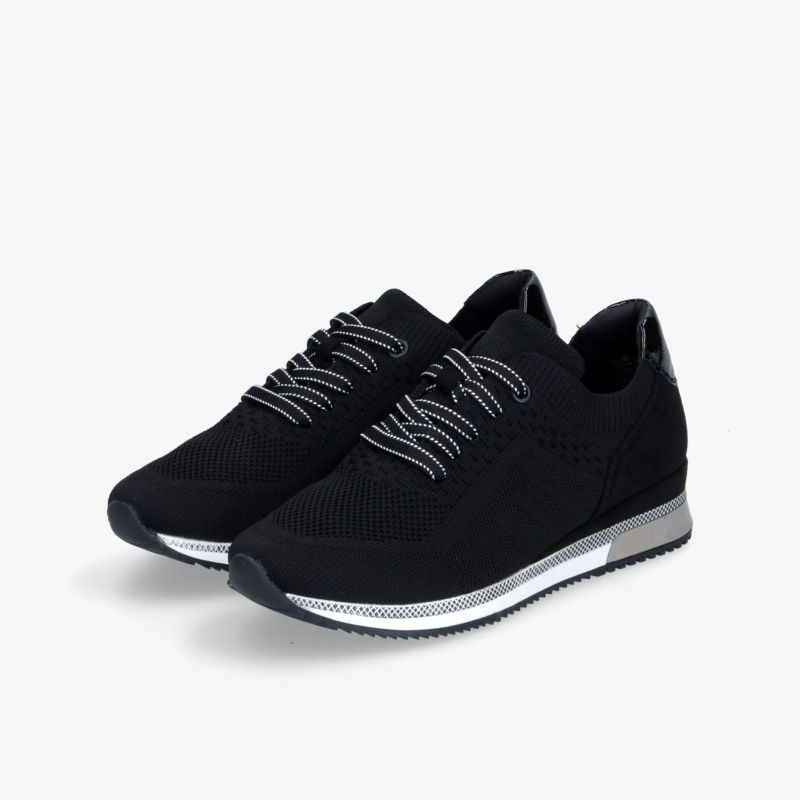 Elegante schwarze Sneakers mit stilvollem Design und bequemer Passform ideal für Freizeit und Alltag