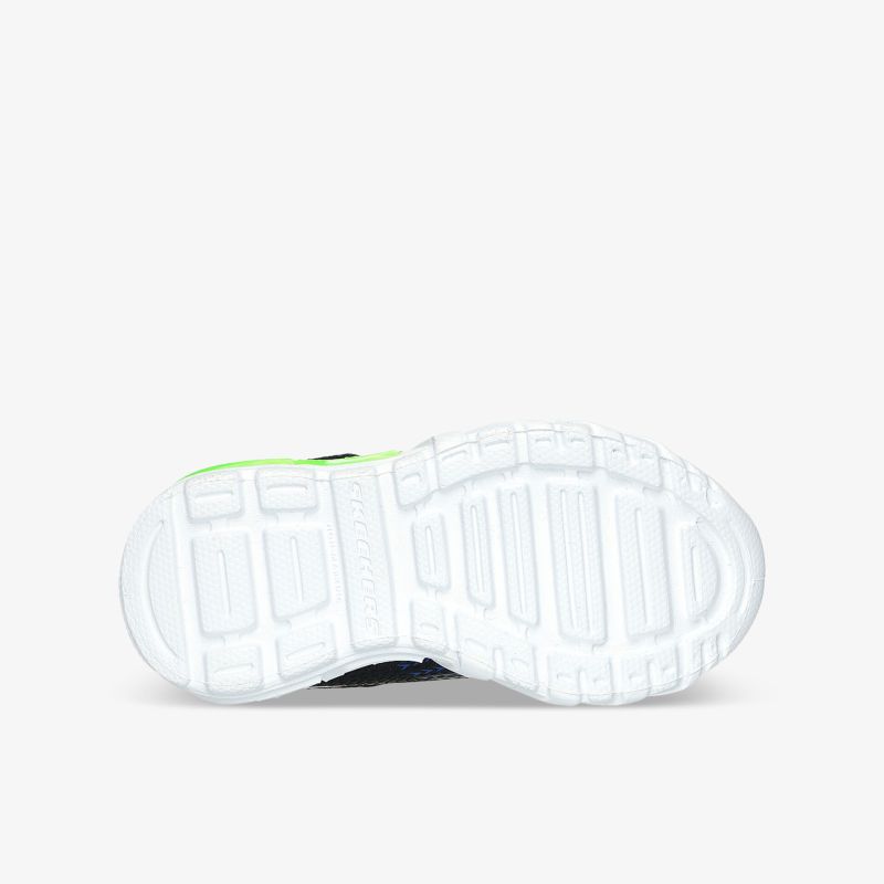 Weiße Schuhsohle mit robustem, rutschfestem und flexiblem Profil für optimalen Komfort und Halt