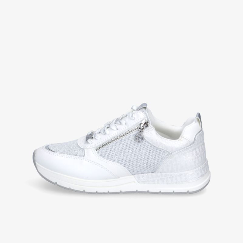 Moderner weißer Sneaker mit weicher Polsterung und rutschfester Sohle für hohen Tragekomfort