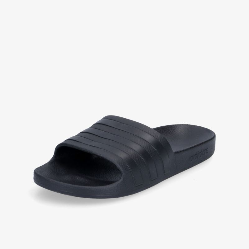 Bequemer und strapazierfähiger schwarzer Badeschuh mit rutschfester Sohle für vielseitigen Einsatz.