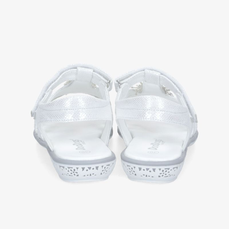 Bequeme und stilvolle weiße Sandalen mit elegantem Design, ideal für modisches Auftreten und hohen Tragekomfort.