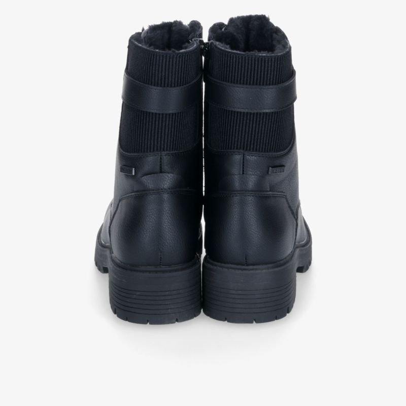 Schwarze robuste Stiefel mit wärmendem Schaft und rutschfester Sohle, Rückansicht zeigt stabilen Halt