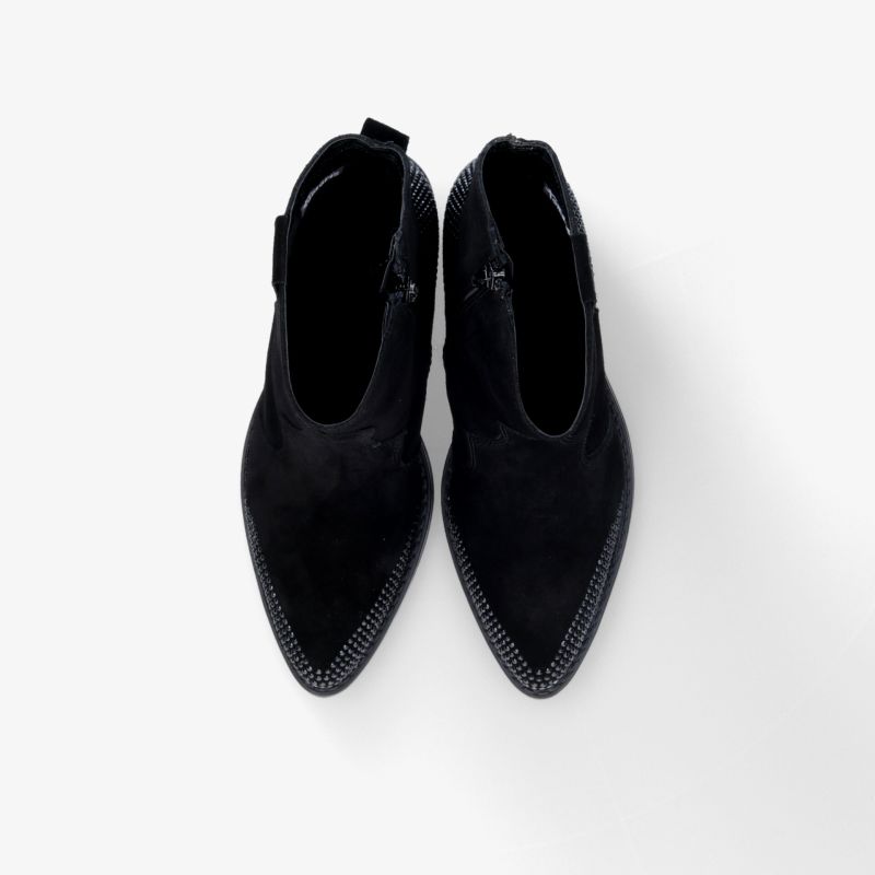 Elegante schwarze Stiefeletten mit spitzer Form und stilvollem Design, ideal für formelle Anlässe