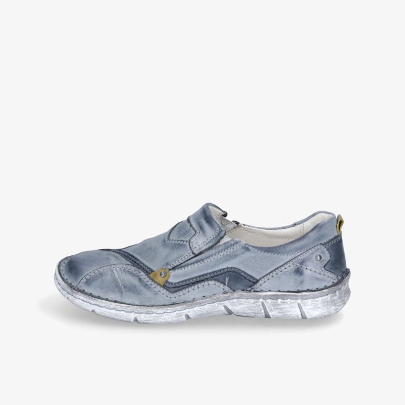 Moderner Silber-Slip-On-Sneaker mit rutschfester Sohle und atmungsaktiver Konstruktion für flexiblen Tragekomfort.
