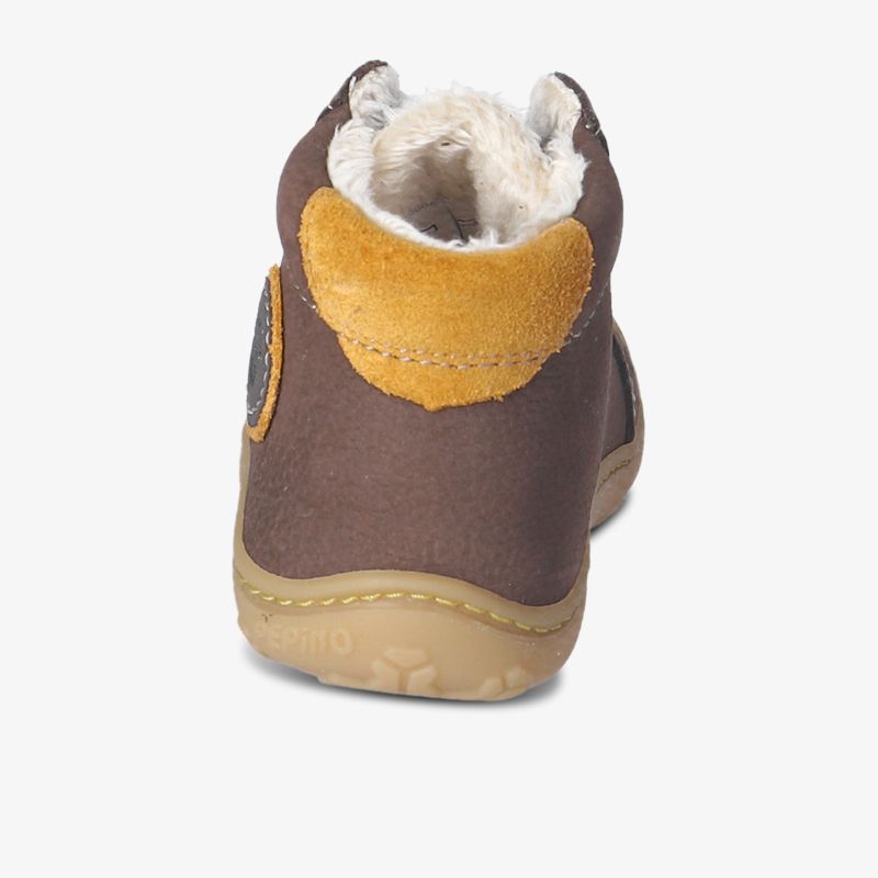 Warmer, stilvoller Schuh mit rutschfester Sohle, ideal für Komfort und Halt.