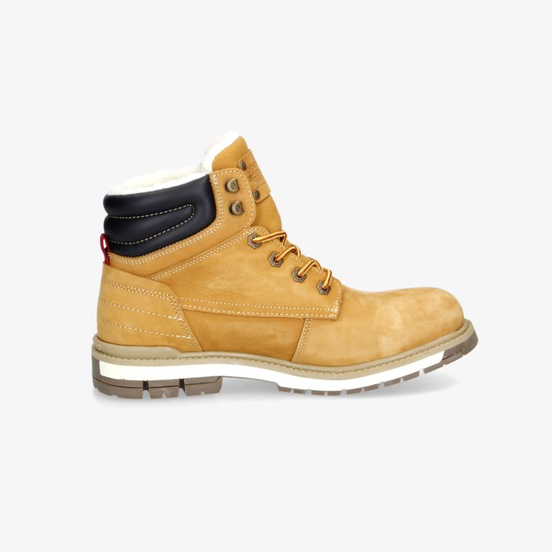 Robuster beiger Schnürstiefel, ideal für Outdoor-Aktivitäten. Langlebiges Design mit komfortabler Passform.