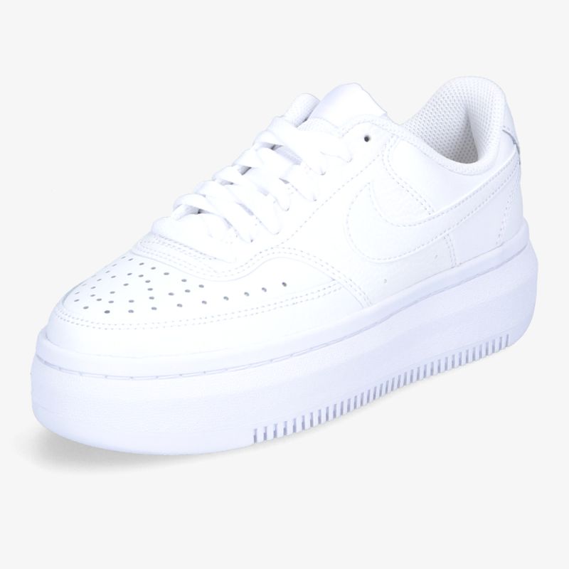 Moderner weißer Sneaker mit stilvollem Design und bequemer Passform, perfekt für Alltag und Freizeit.