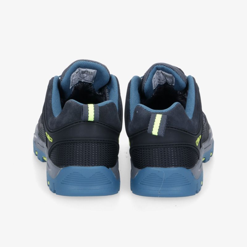 Hochwertige blaue Sportschuhe mit grünem Akzent, ideal für aktiven Lifestyle und optimalen Komfort.