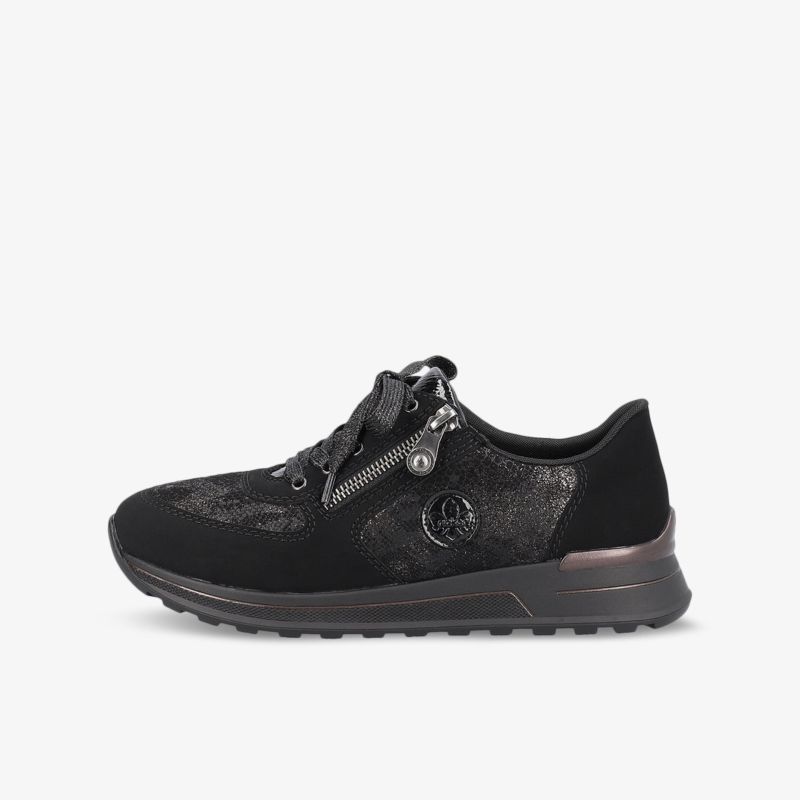 Schwarzer Sneaker mit Schnürung und rutschfester Sohle für modernen und bequemen Alltagsstil.