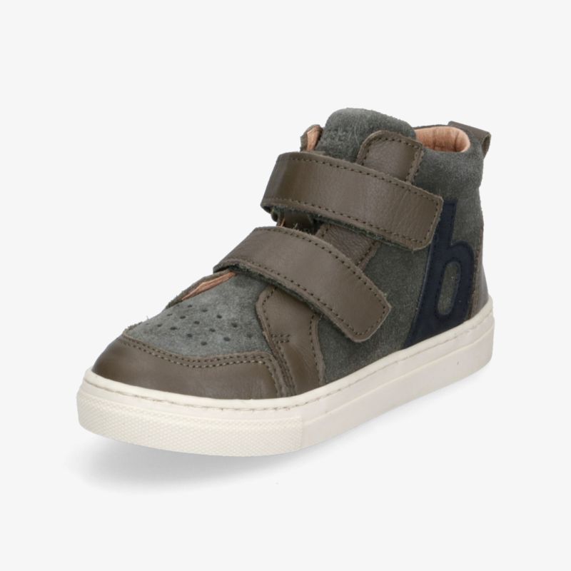 Moderner grauer Sneaker mit Klettverschlüssen, atmungsaktivem Material und bequemer, rutschfester Laufsohle