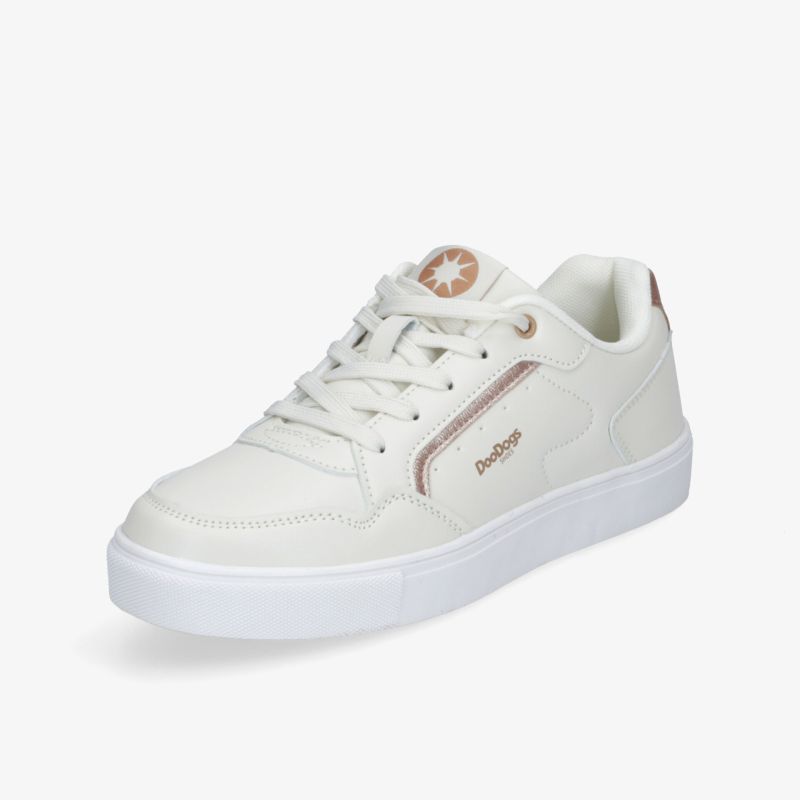 Moderner weißer Sneaker mit rutschfester Sohle und komfortabler Passform für sportliche Aktivität