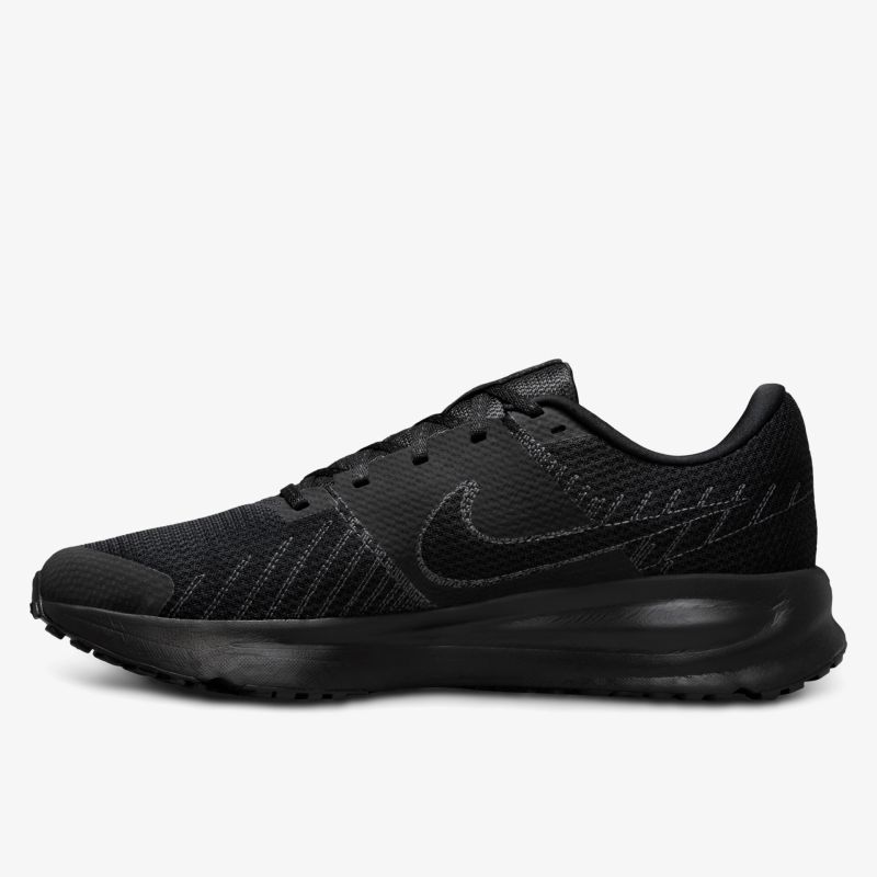 Schwarzer Sneaker mit rutschfester Sohle und atmungsaktivem Material