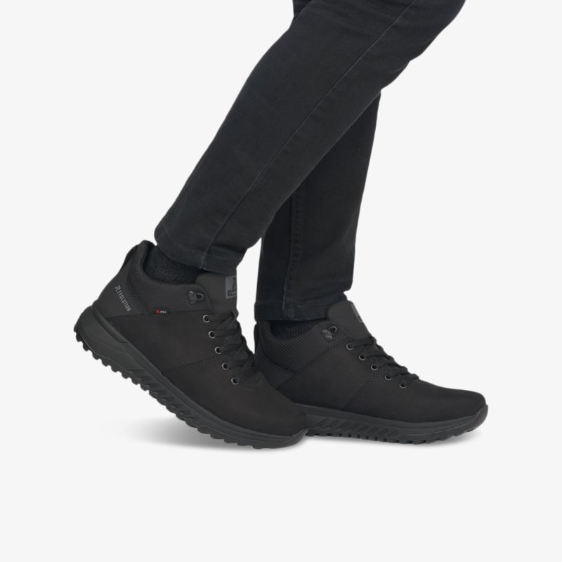 Stilvoller schwarzer Schuh, ideal für Freizeit und Alltag. Bietet hervorragenden Tragekomfort und rutschfeste Sohle.