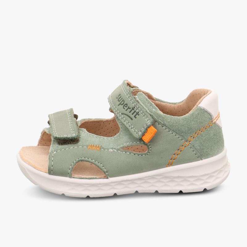 Grüne Sandale mit Velcro-Verschluss und bequemer Sohle für optimalen Tragekomfort und Flexibilität.