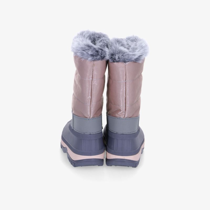 Winterstiefel in Rückansicht mit warmem, kuscheligem Innenfutter und robusten, rutschfesten Sohlen für kalte Tage