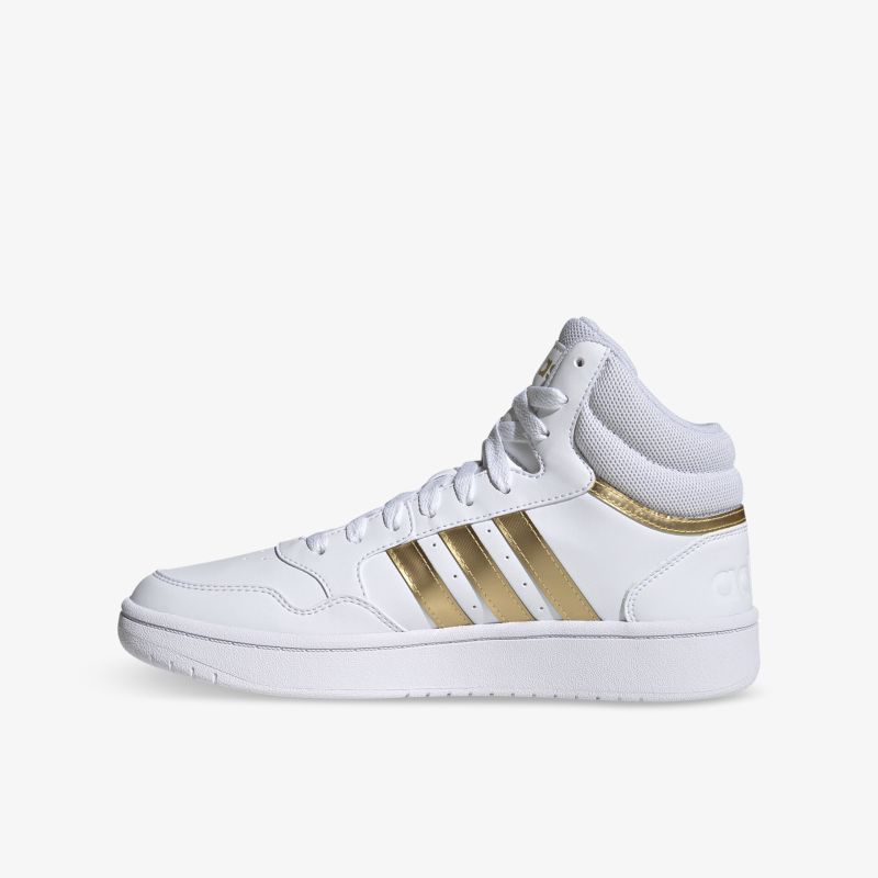 Elegante weiße High-Top-Sneakers mit goldenen Akzenten und hohem Tragekomfort für vielseitige Outfits.