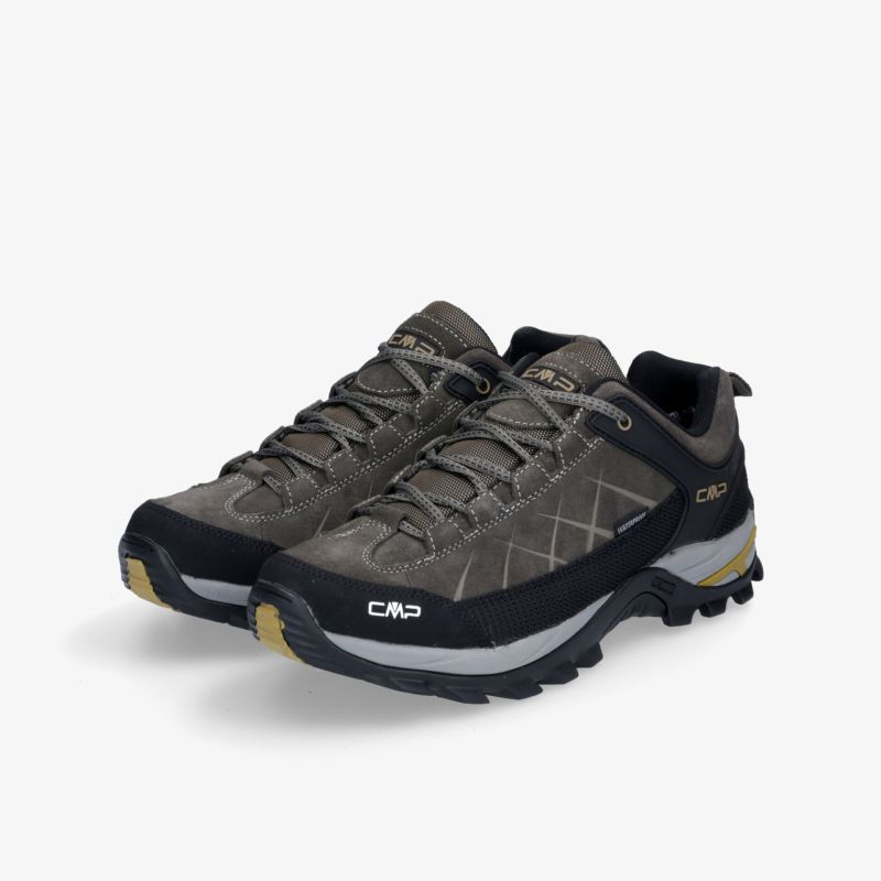 Robuste Wanderschuhe mit griffiger Sohle und bequemem Tragekomfort für anspruchsvolle Outdoor-Aktivitäten.