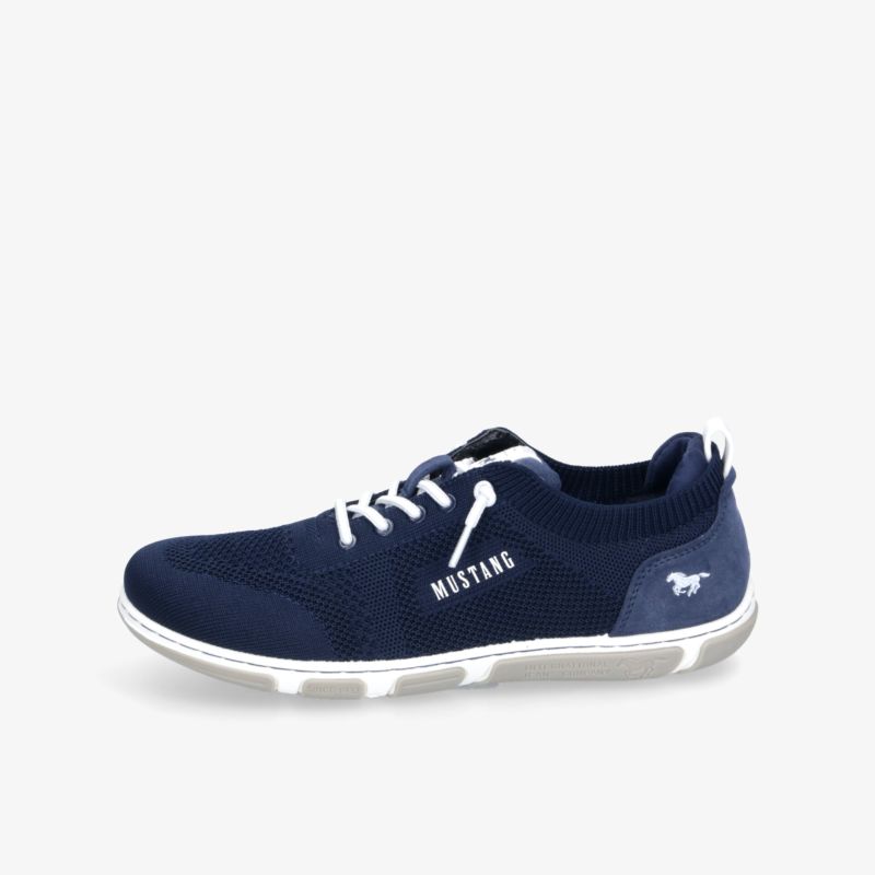 Leichter blauer Sportschuh mit atmungsaktivem Material und flexibler Sohle für hohen Tragekomfort