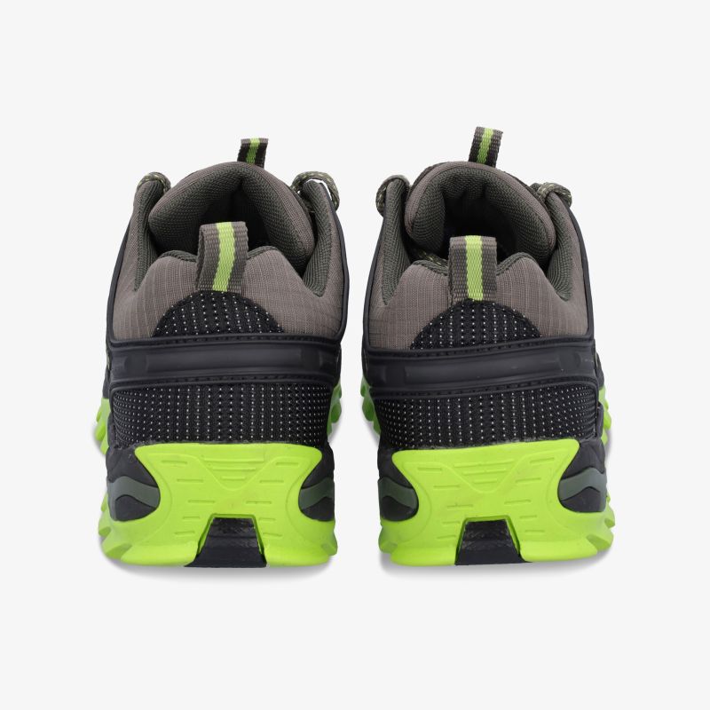 Hochwertige Sportschuhe in Grau und Neongelb für maximale Leistung und Komfort im Rückblick.
