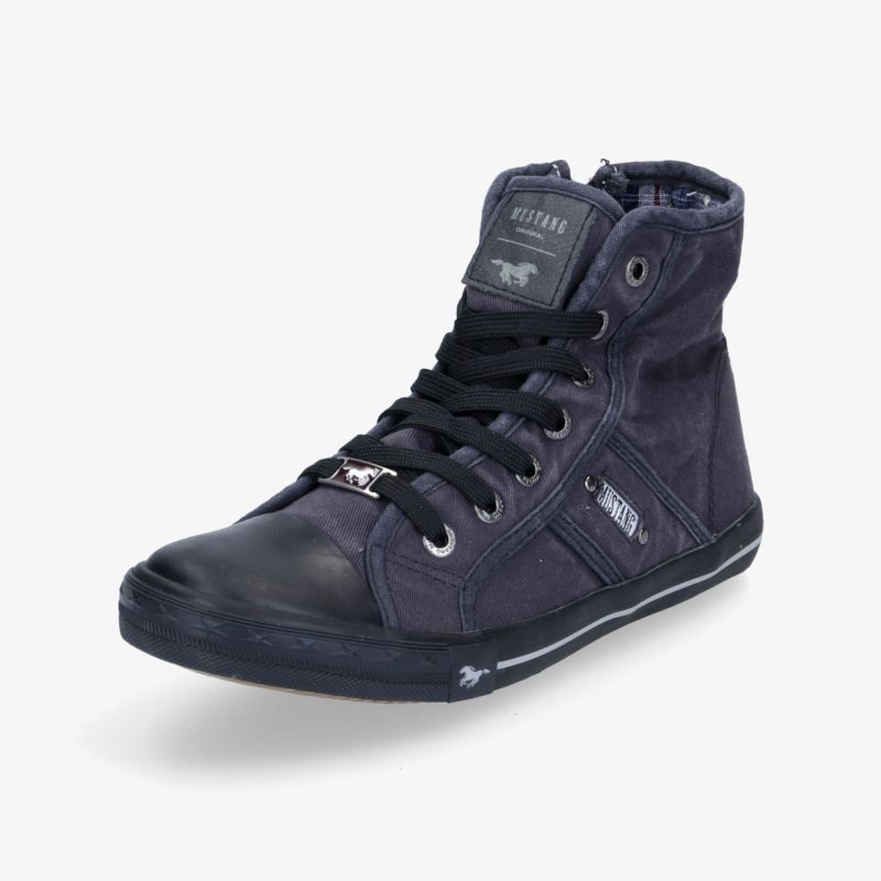 Lässiger High-Top-Schuh in Dunkelblau mit robustem Design und stilvollen Details für urbanen Komfort.