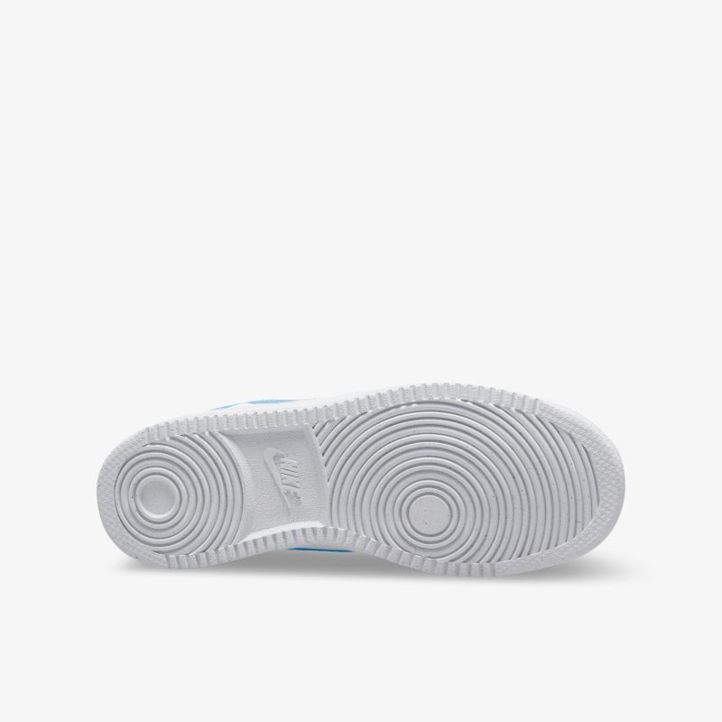 Hochwertige Schuhsohle mit rutschfester Struktur für optimalen Halt und Komfort.