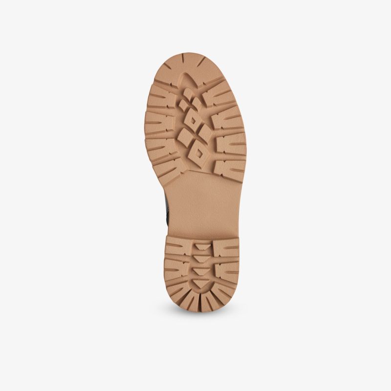 Rutschfeste, robuste Schuhsohle mit starkem Profil, optimale Trittsicherheit und langlebige Strapazierfähigkeit