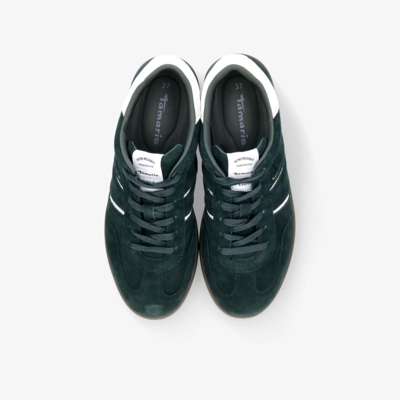 Sportliche, gepolsterte Schuhe mit Schnürsenkeln, robust und bequem, ideal für aktive Nutzung und Komfort