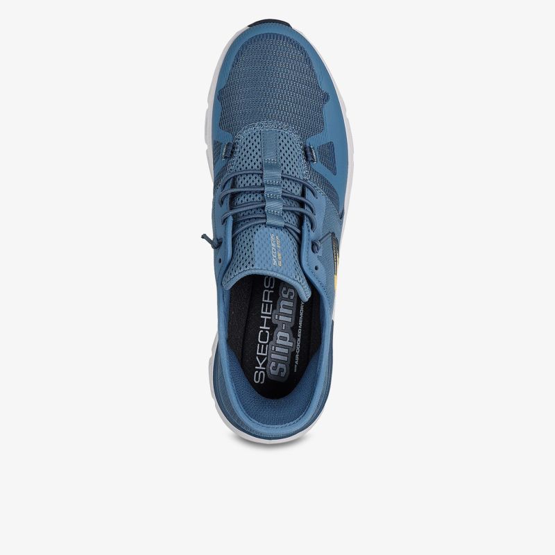 Blauer Schuh von oben, mit atmungsaktivem Material und komfortabler Passform