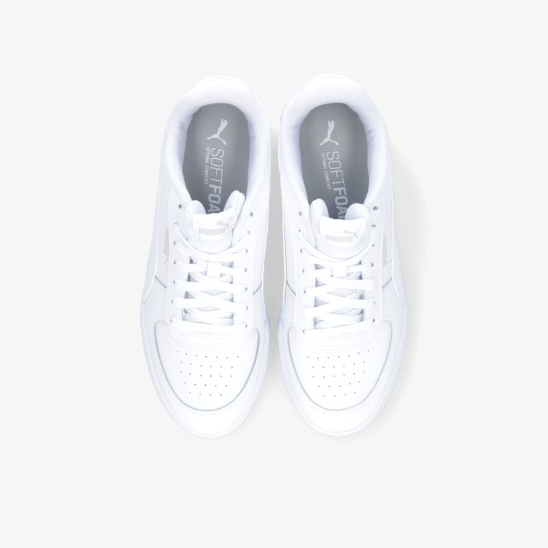 Stylische weiße Sneaker mit schlichter Optik und komfortabler Passform. Ideal für Freizeit und Alltag.