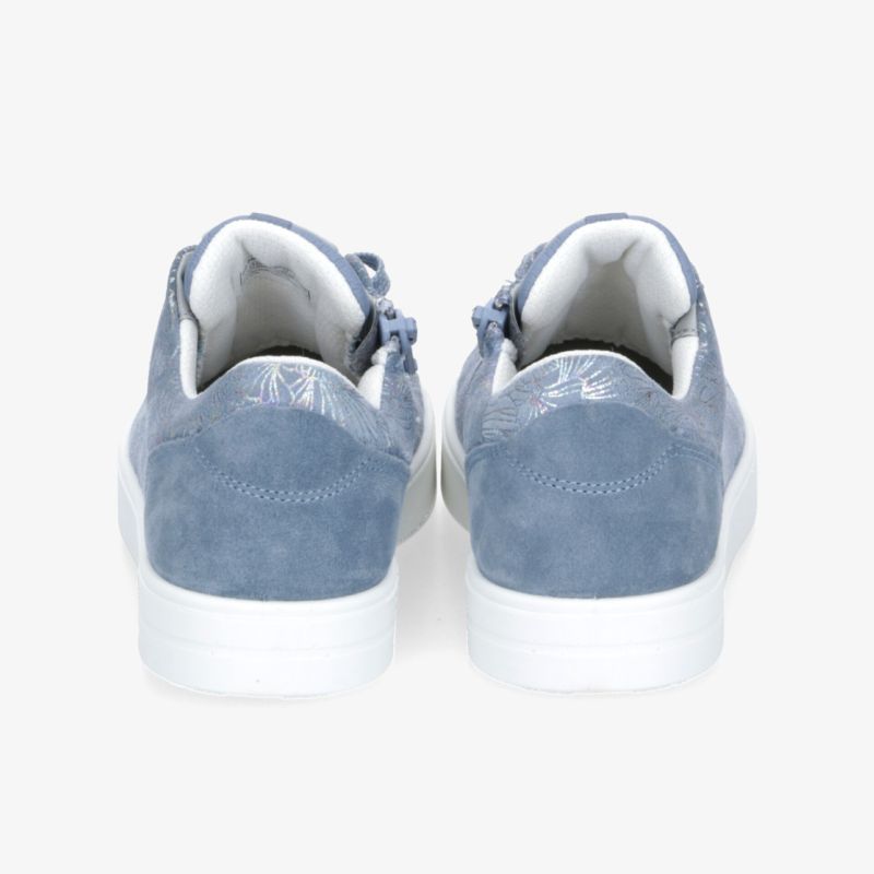 Rückansicht von blauen Sneakern mit weißer Sohle und bequemem Innenfutter, robust und sportlich im Design