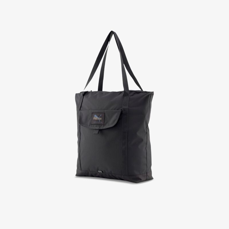 Modische schwarze Tote-Bag mit geräumigen Fächern und robusten Trägern für vielseitige Anwendungen.