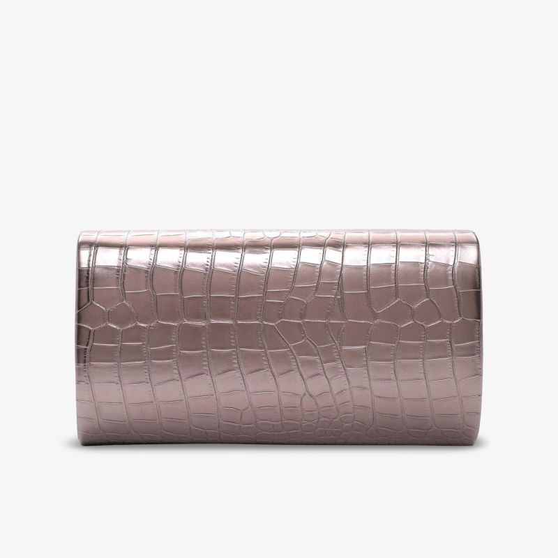 Stylische Clutch in Krokodiloptik, ideal für besondere Anlässe und trendige Outfits. Zeitloses Design.