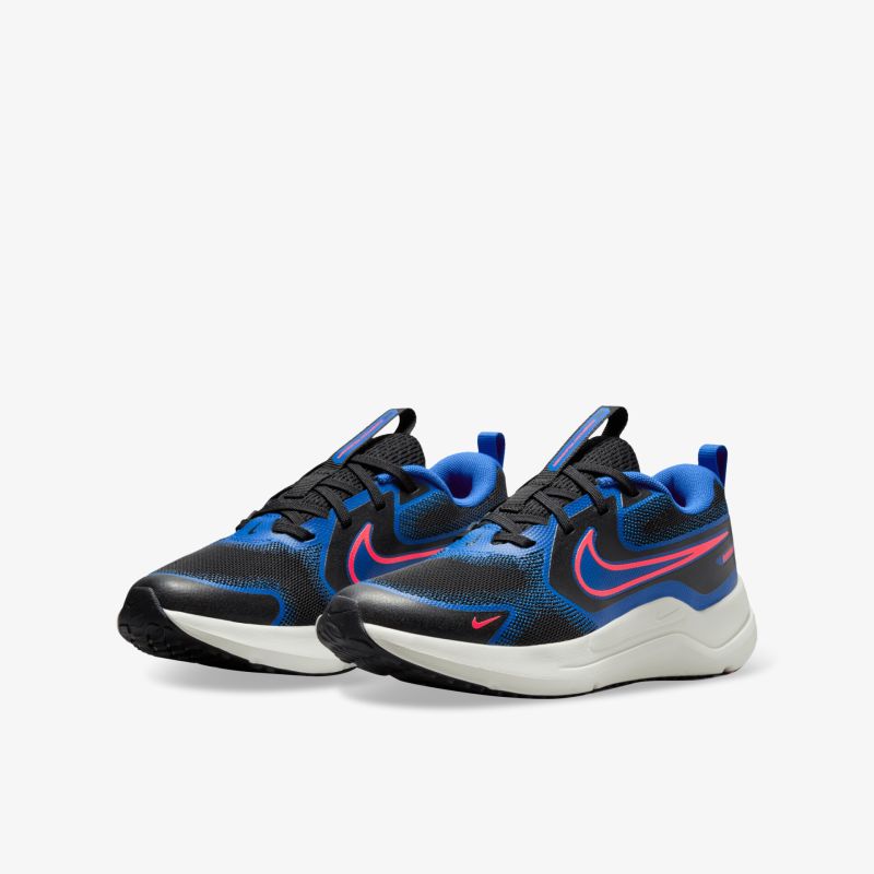 Moderne Sport- und Laufschuhe in Blau mit dynamischem Design und komfortabler, flexibler Sohle im Paar