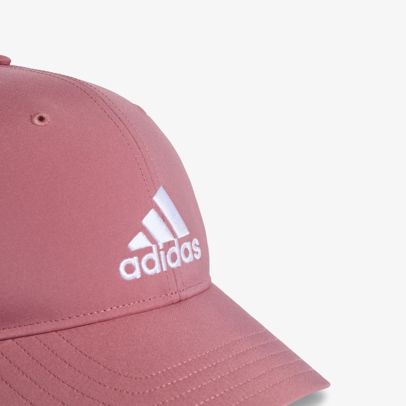 Moderne rosa Adidas Kappe mit Logo, perfekte Passform für sportlichen Look.