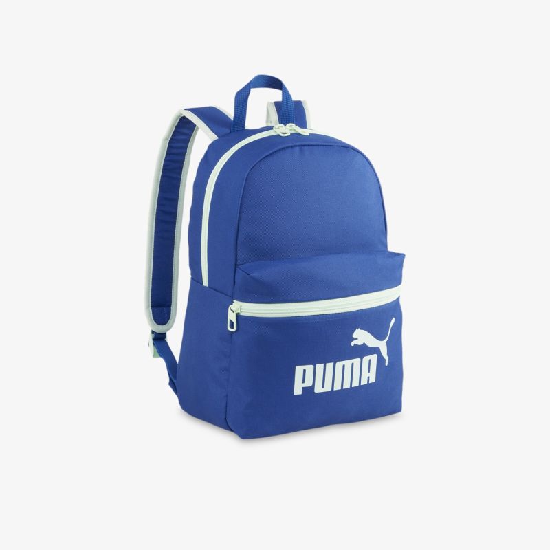 Blauer Puma Rucksack mit geräumigem Hauptfach, Fronttasche und bequem gepolsterten Tragegurten, Frontansicht