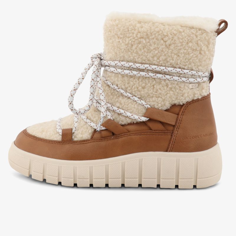 gefütterter Winterstiefel mit robuster Profilsohle und warmem Innenfutter seitlich sichtbar