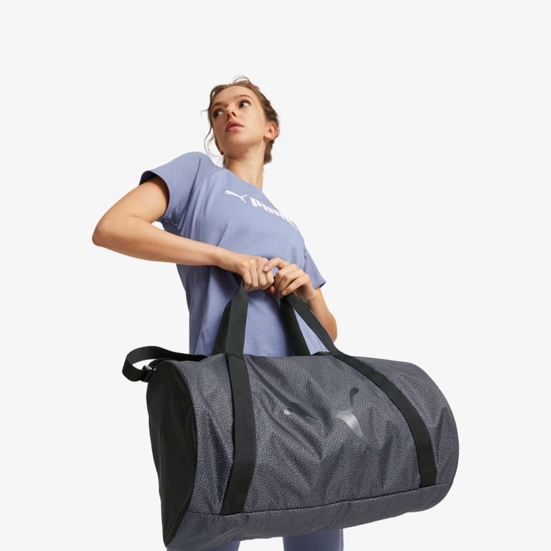Geräumige und strapazierfähige Reisetasche in modernem Design. Perfekt für Sport und Reisen.