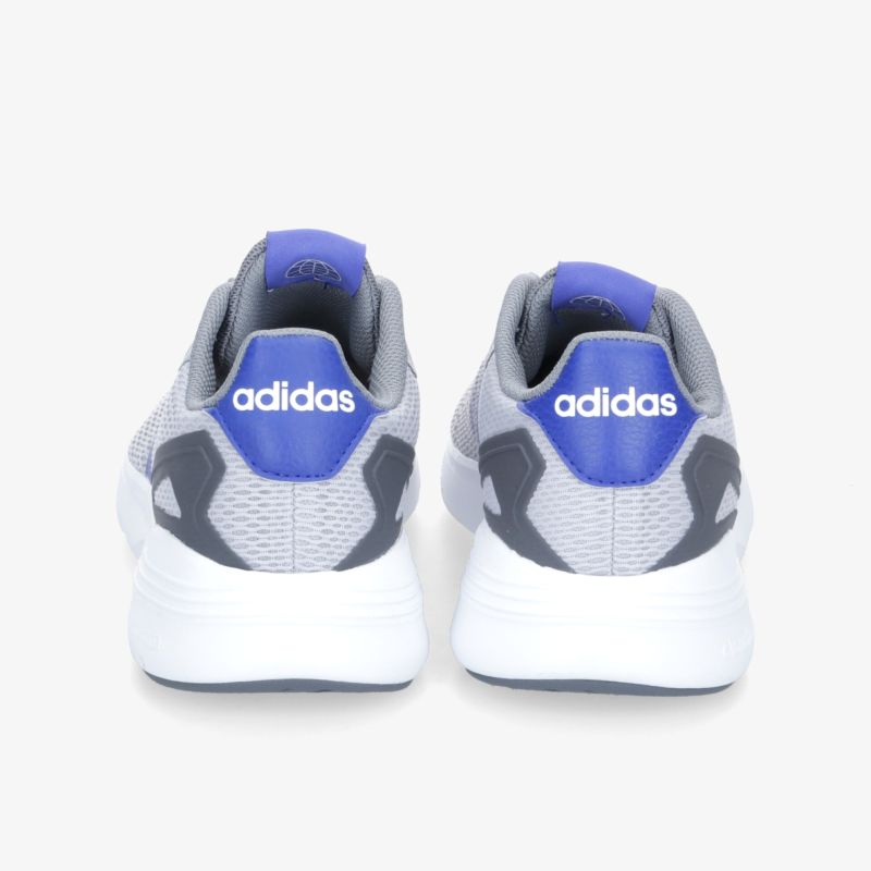 Adidas Sportschuhe mit bequemer Passform und modernem Design in Grau und Blau für maximalen Komfort.