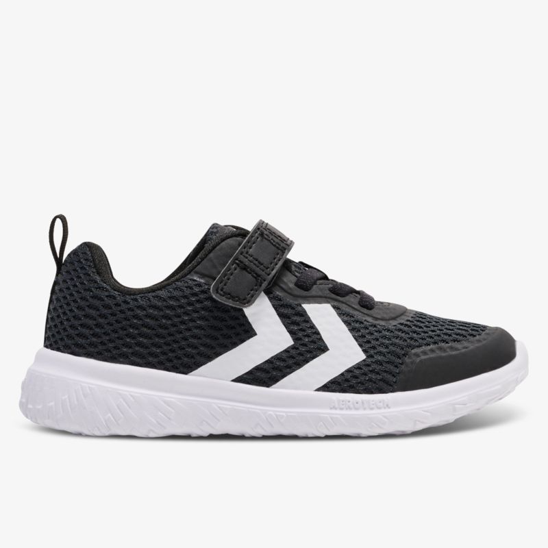 Leichter, atmungsaktiver Sportschuh mit komfortabler Passform und rutschfester Sohle in modernem Design